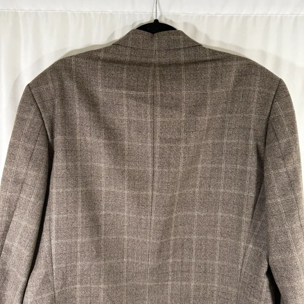 Hugo Boss Virgin Wool Blazer Men's 42L Brown Plaid 3 Button Front Inside Pockets